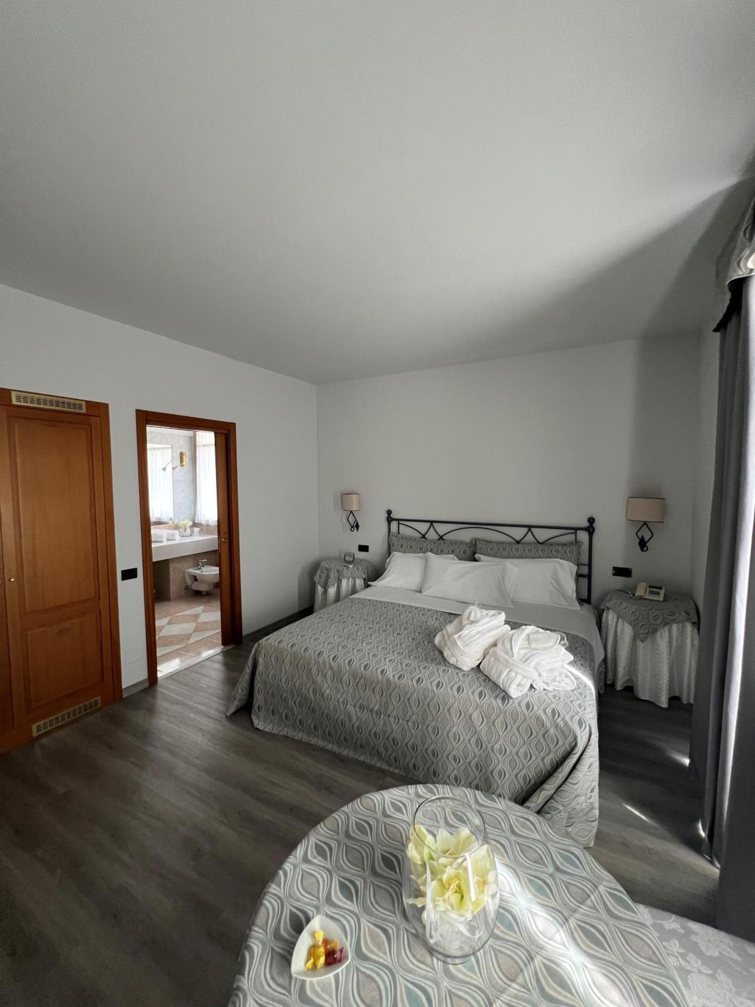 Green Hotel Settimo Torinese Dış mekan fotoğraf