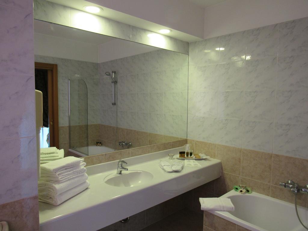 Green Hotel Settimo Torinese Dış mekan fotoğraf