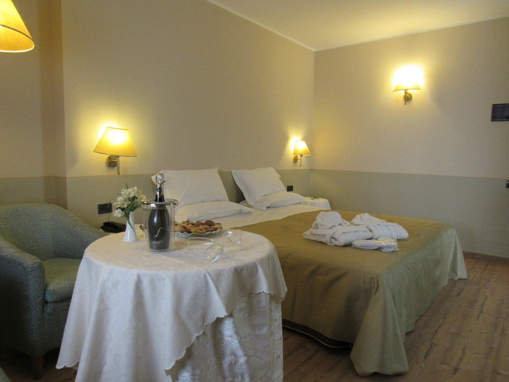Green Hotel Settimo Torinese Dış mekan fotoğraf