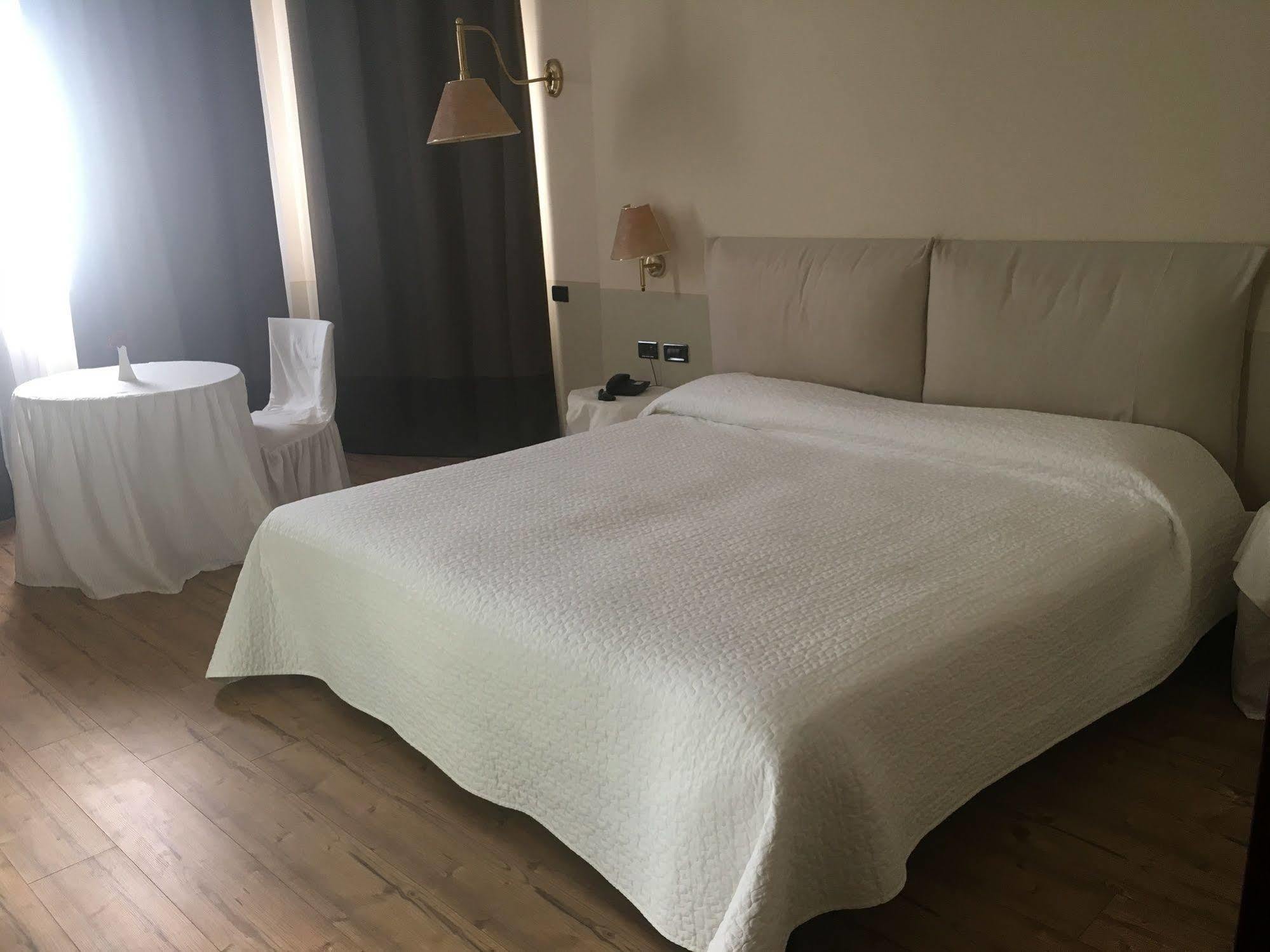Green Hotel Settimo Torinese Dış mekan fotoğraf